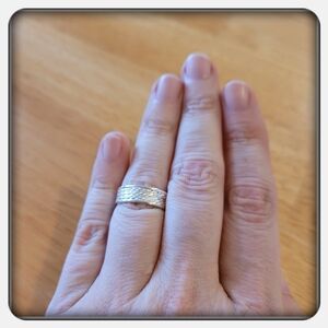 NWOT Woman's Sterling Silver Band Ring Size 8